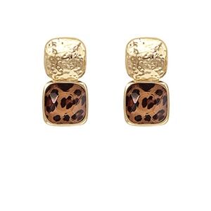 Bold Leopard Pattern Faceted Stud Earrings